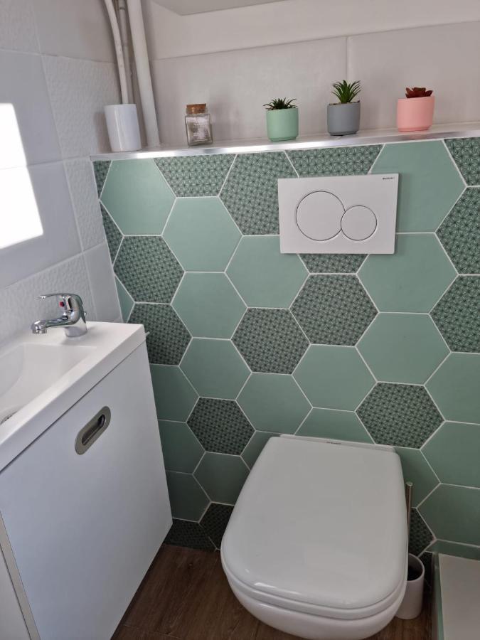 Le Secret De Sanary Apartment Bagian luar foto