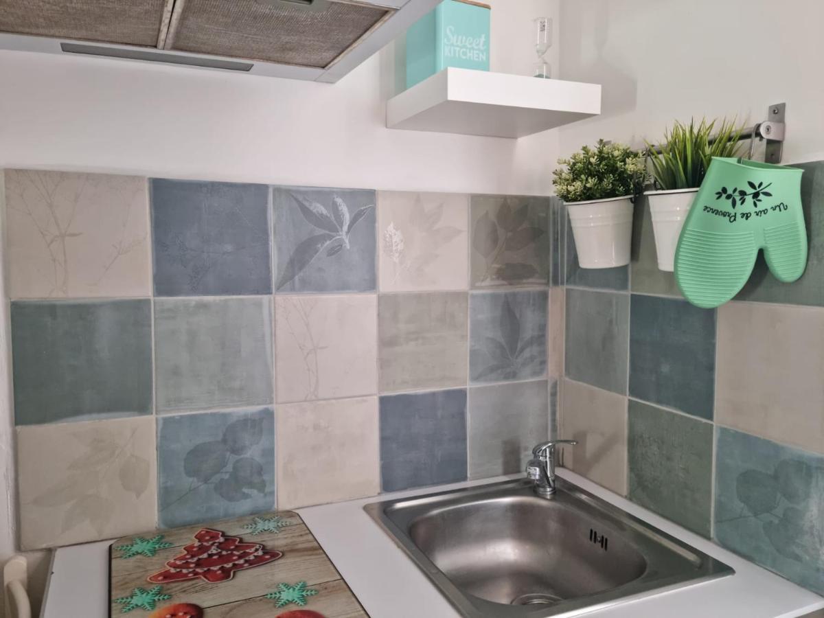Le Secret De Sanary Apartment Bagian luar foto