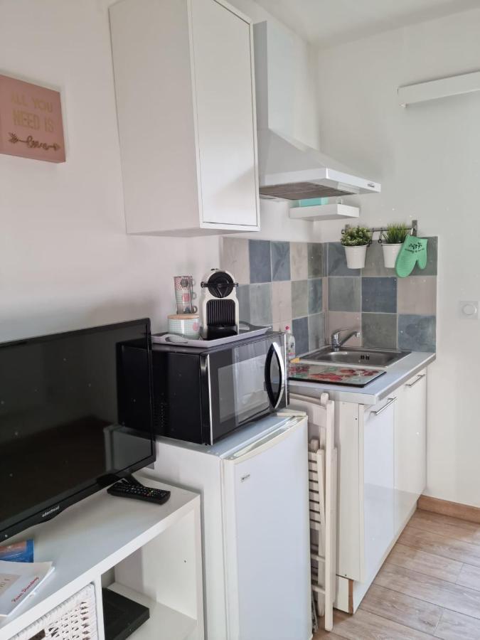 Le Secret De Sanary Apartment Bagian luar foto